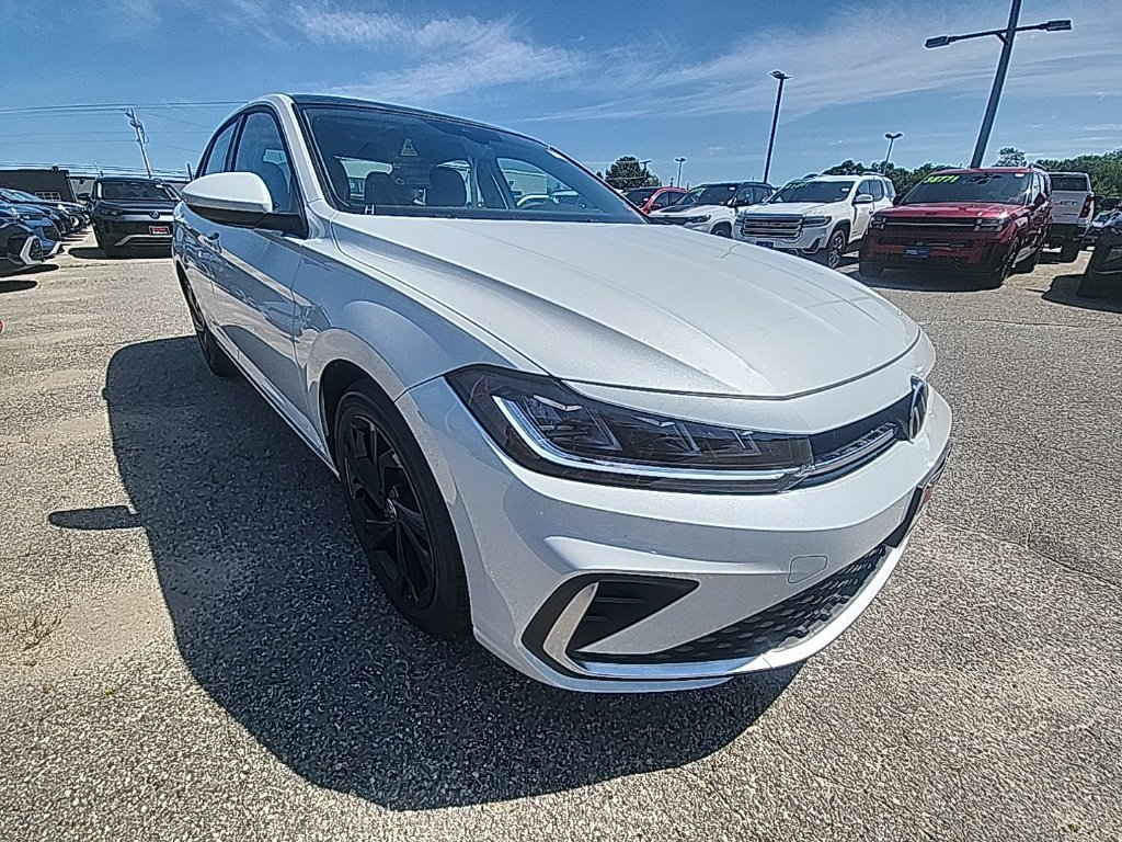 New 2026 Volkswagen Jetta SE FWD image 1