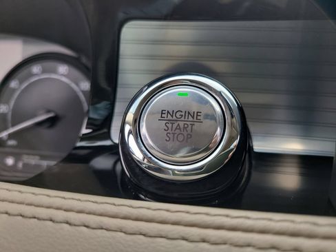 Certified 2022 Lincoln Corsair FWD image 24