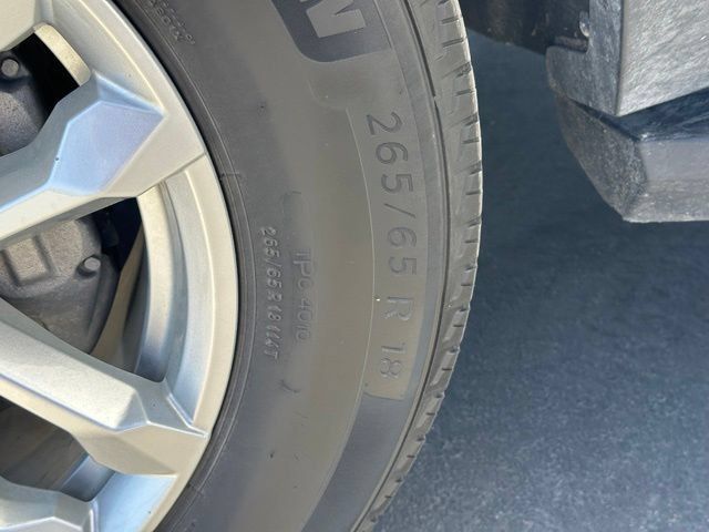 Certified 2025 Chevrolet Suburban LT AWD/4WD image 14