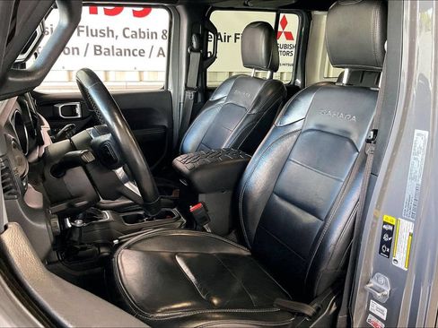 Used 2021 Jeep Wrangler Unlimited Sahara w/ Safety Group AWD/4WD image 3