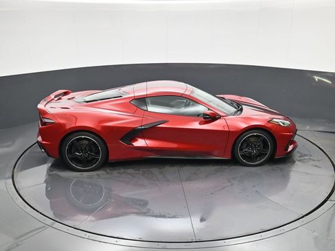 Used 2021 Chevrolet Corvette Stingray Premium Cpe w/ Z51 Performance Package image 29