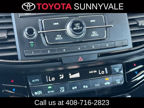 Used 2017 Honda Accord Sport image 24