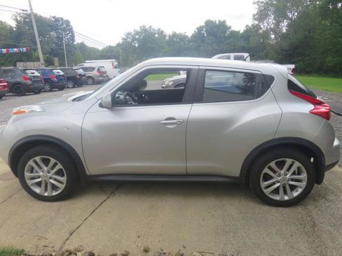Used 2014 Nissan Juke S AWD/4WD image 4