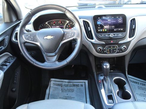 Used 2019 Chevrolet Equinox Premier image 18