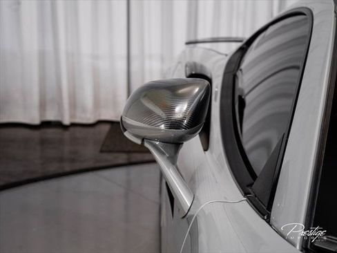 Used 2017 McLaren 570S RWD image 3