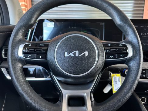 Certified 2023 Kia Sportage LX AWD/4WD image 30