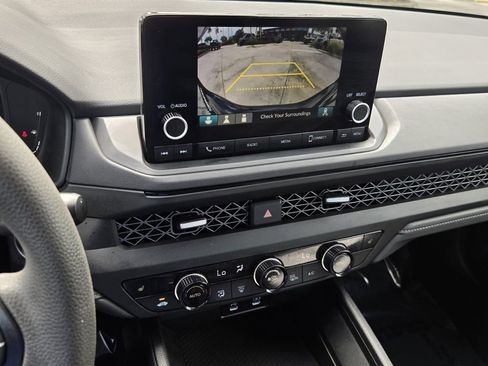 Used 2025 Honda Accord SE image 22