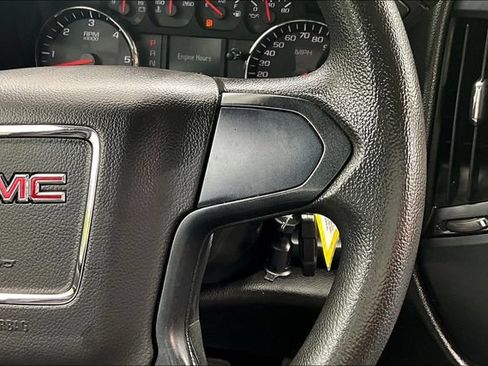 Used 2018 GMC Sierra 2500 4x4 Regular Cab image 12