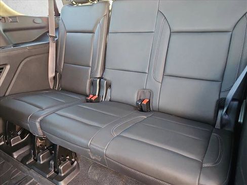 Used 2021 Chevrolet Tahoe Z71 w/ Z71 Off-Road Package image 18