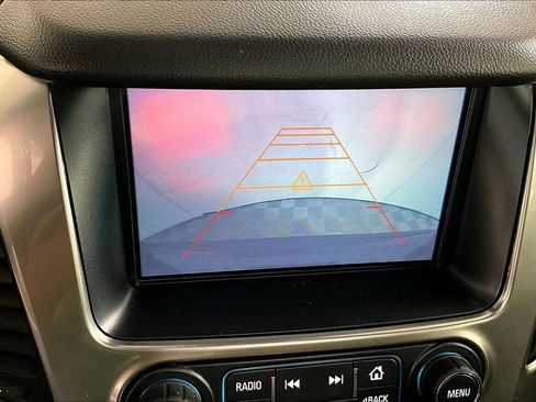 Used 2016 Chevrolet Suburban LT image 21