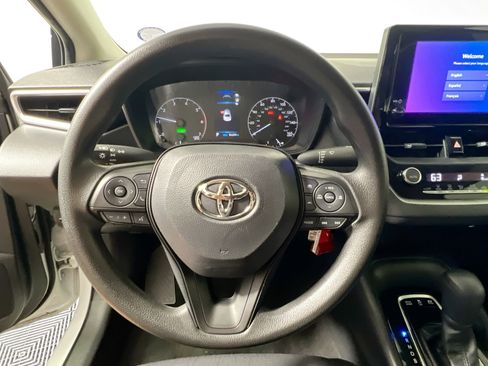 Used 2023 Toyota Corolla LE image 17