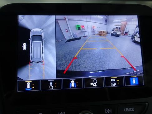 Used 2022 Chevrolet Equinox LT FWD image 16