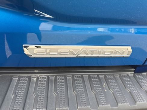 Used 2024 GMC Sierra 1500 Elevation w/ LPO, Elevation Black Package image 12