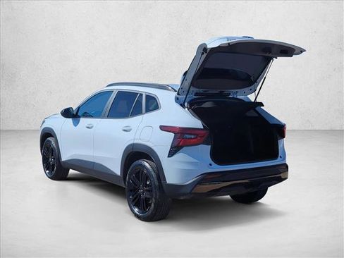 Used 2025 Chevrolet Trax ACTIV w/ Driver Confidence Package image 9