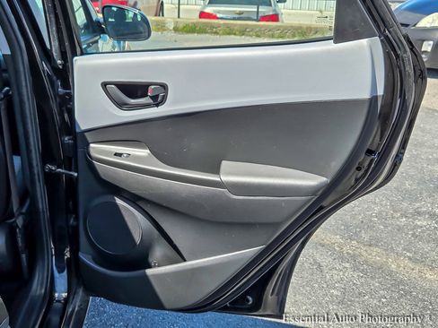 Used 2021 Hyundai Kona SE image 29