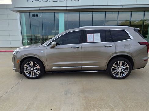 Used 2023 Cadillac XT6 Premium Luxury w/ Platinum Package AWD/4WD image 2