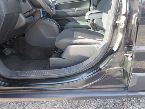 Used 2015 Jeep Patriot Sport w/ Power Value Group AWD/4WD image 13