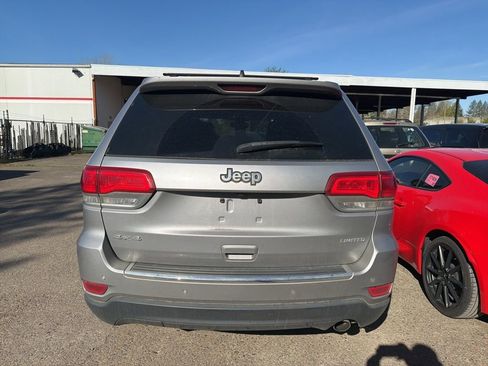 Used 2019 Jeep Grand Cherokee Limited w/ Luxury Group II image 3