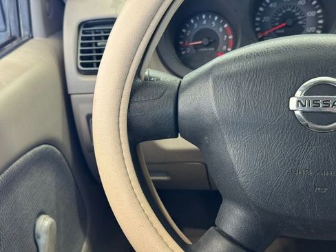 Used 2002 Nissan Frontier XE image 22