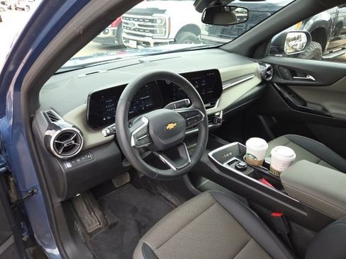 Used 2026 Chevrolet Equinox LT w/ Convenience Package II image 10