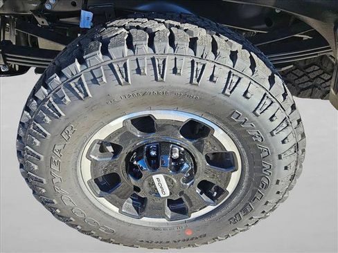 New 2026 Ford F250 Platinum w/ Tremor Off-Road Package image 10