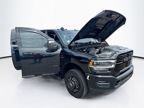 Used 2024 RAM 3500 Laramie w/ Night Edition AWD/4WD image 39