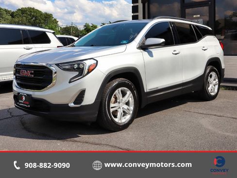 Used 2018 GMC Terrain SLE w/ Driver Convenience Package AWD/4WD image 1