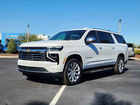 New 2026 Chevrolet Suburban Premier image 2