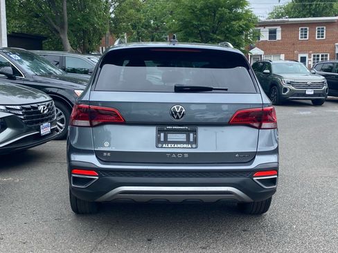 Certified 2023 Volkswagen Taos SE w/ Panoramic Sunroof Package AWD/4WD image 4