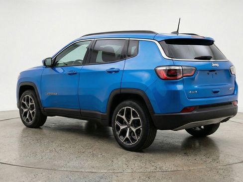 Used 2025 Jeep Compass Limited AWD/4WD image 6