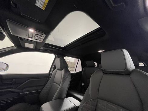 New 2026 Toyota 4Runner TRD Sport Premium AWD/4WD image 10