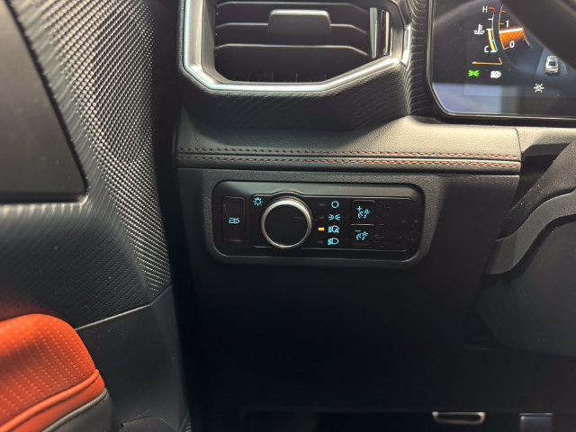 Used 2024 Ford Mustang GT Premium RWD image 37
