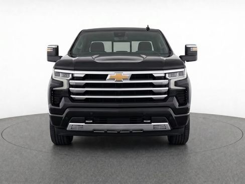 Used 2024 Chevrolet Silverado 1500 High Country w/ High Country Premium Package AWD/4WD image 5