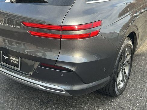 Used 2025 Genesis Electrified GV70 Advanced image 16