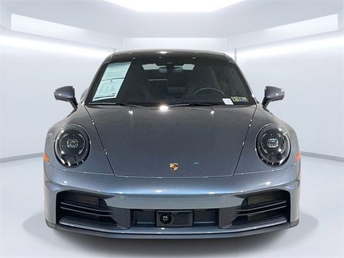 Used 2025 Porsche 911 Carrera image 10
