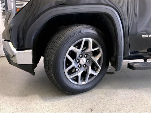 Used 2024 GMC Sierra 1500 SLT w/ SLT Convenience Package RWD image 20