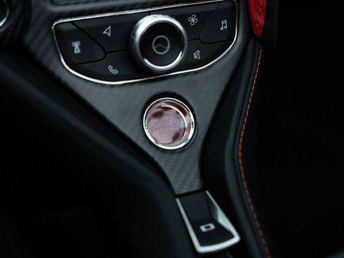 Used 2021 McLaren 720S Spider image 57