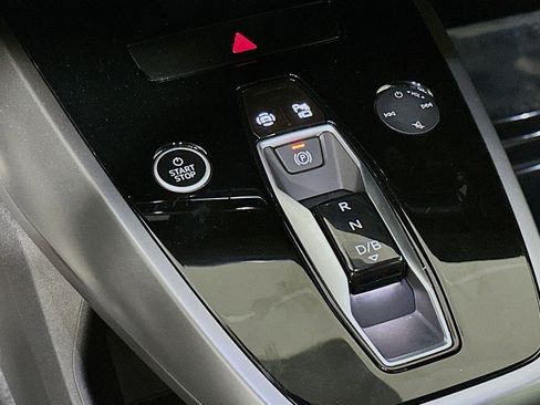 Used 2024 Audi Q4 e-tron Premium Plus w/ Premium Plus image 7