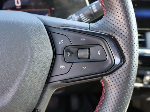 Used 2024 Chevrolet Trax RS w/ Driver Confidence Package image 15