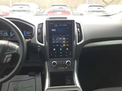 Used 2023 Ford Edge SE w/ Black Appearance Package image 22