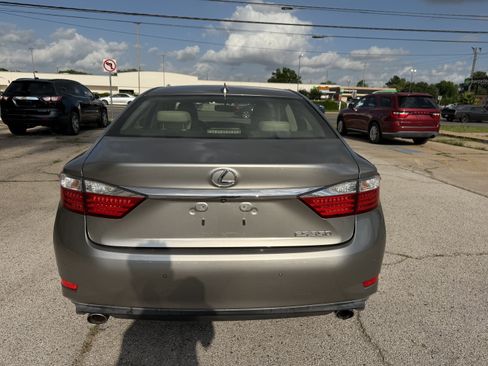Used 2015 Lexus ES 350 w/ Luxury Package FWD image 7