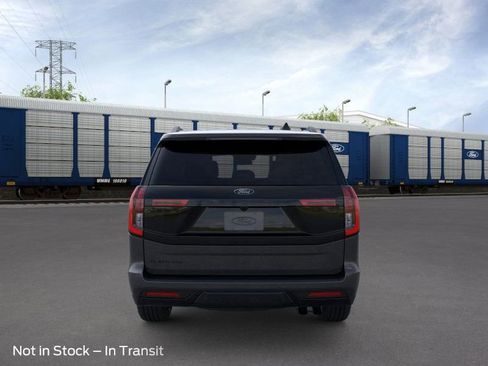 New 2026 Ford Expedition Platinum w/ Stealth Performance Package AWD/4WD image 5
