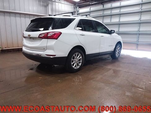 Used 2019 Chevrolet Equinox LT image 2