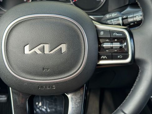 Used 2023 Kia Sorento S FWD image 20