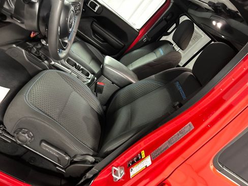 Used 2025 Jeep Wrangler Unlimited Rubicon 4xe w/ Safety Group image 12