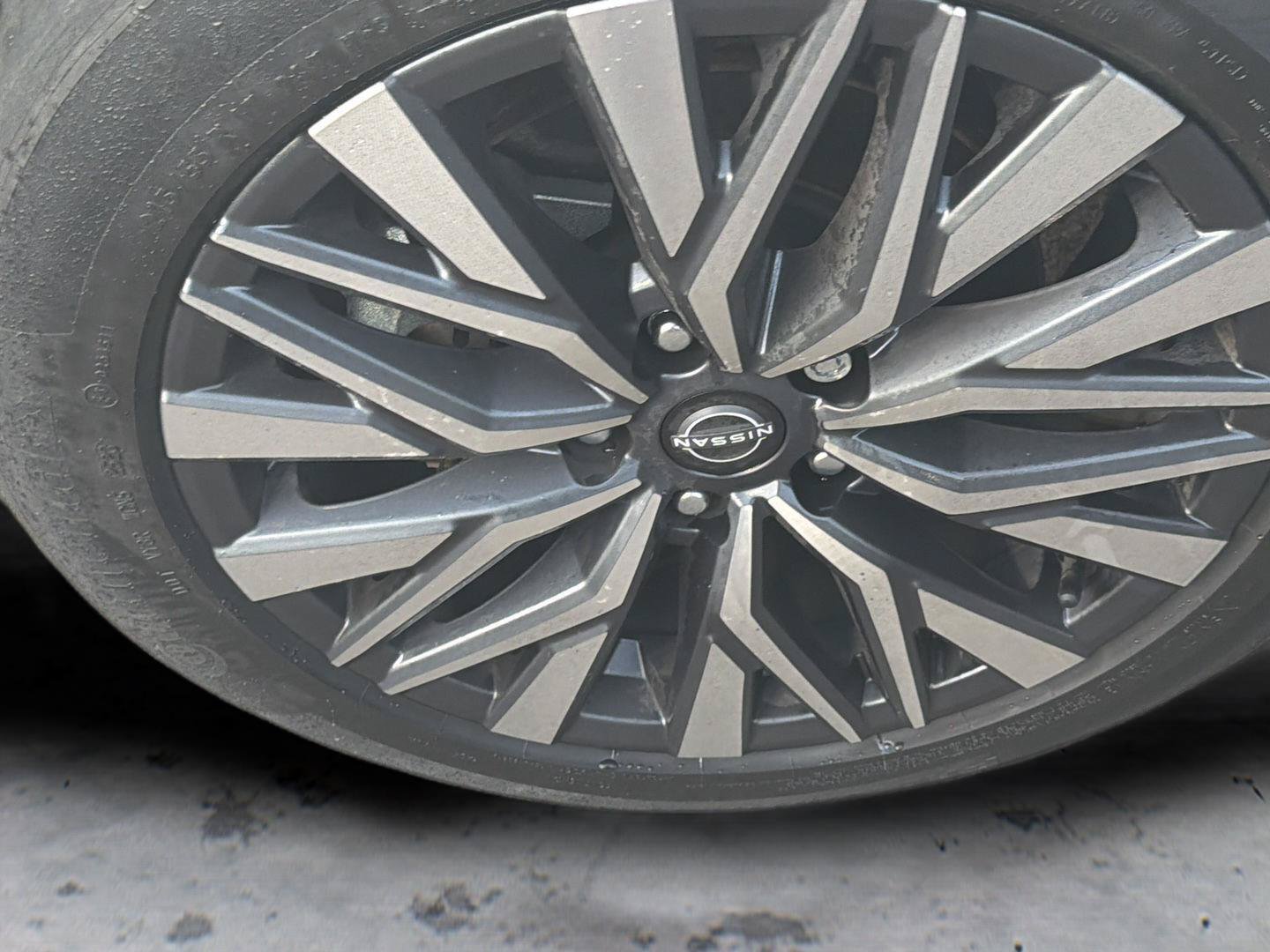 Used 2023 Nissan Altima 2.5 SV w/ SV Premium Package AWD/4WD image 27