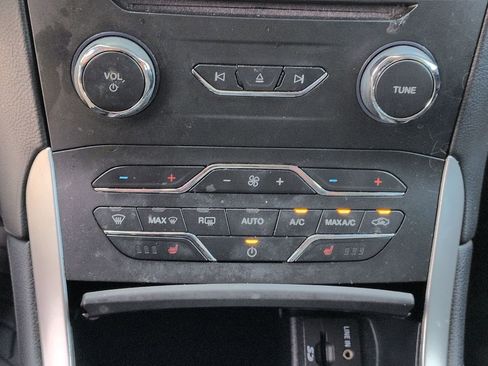 Used 2015 Ford Edge SEL w/ Equipment Group 201A image 18