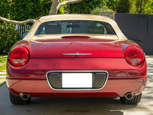 Used 2004 Ford Thunderbird Deluxe image 17