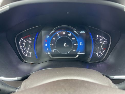 Used 2020 Hyundai Santa Fe Limited image 9