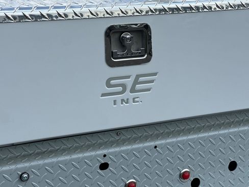 New 2026 Ford F350 XL w/ XL Chrome Package image 23